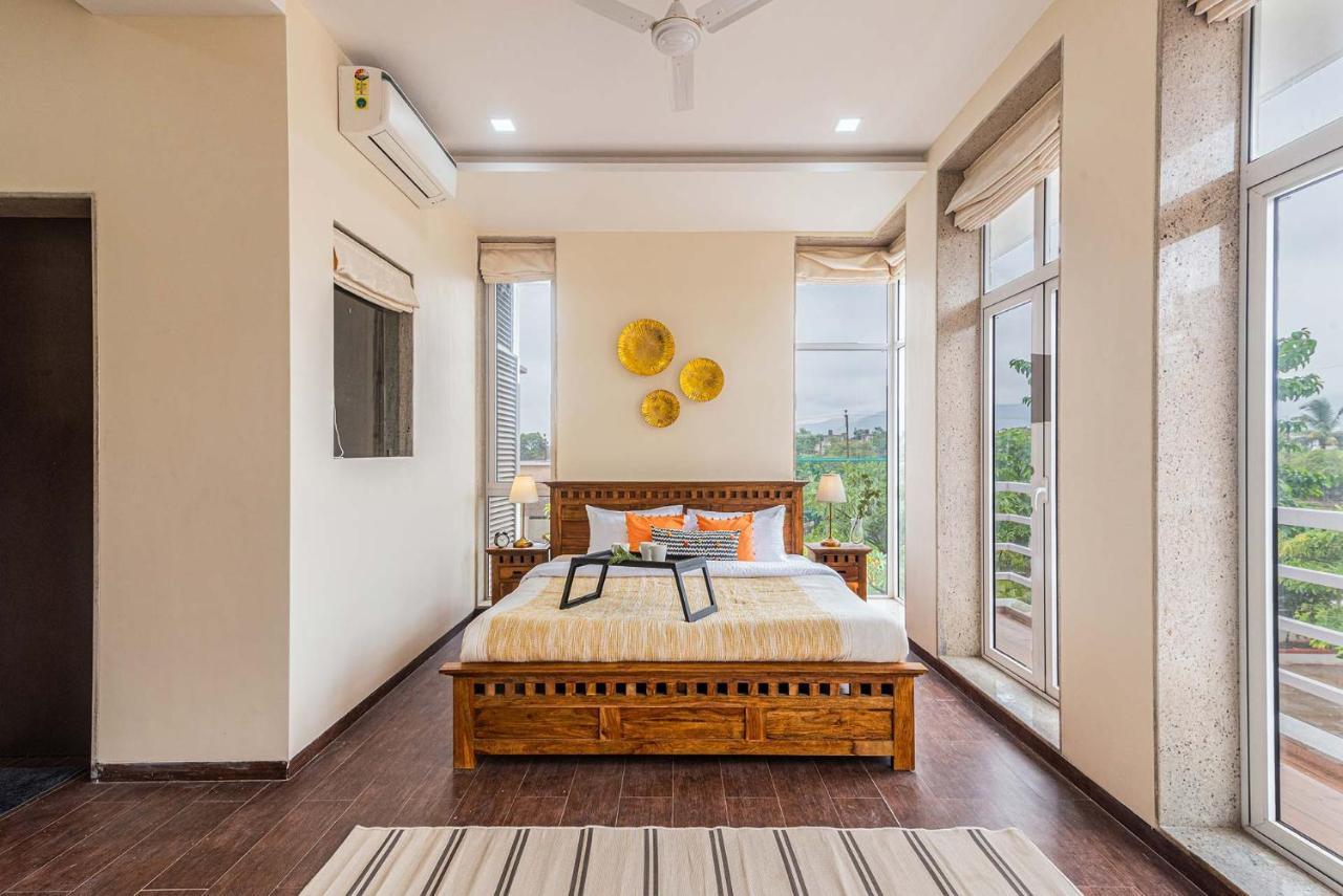 Sierra Skies By Stayvista - A Mountain-View Villa Featuring A Rooftop Swimming Pool, Jacuzzi, Turf, And A Gym For An Elevated Stay โลนาวาลา ภายนอก รูปภาพ