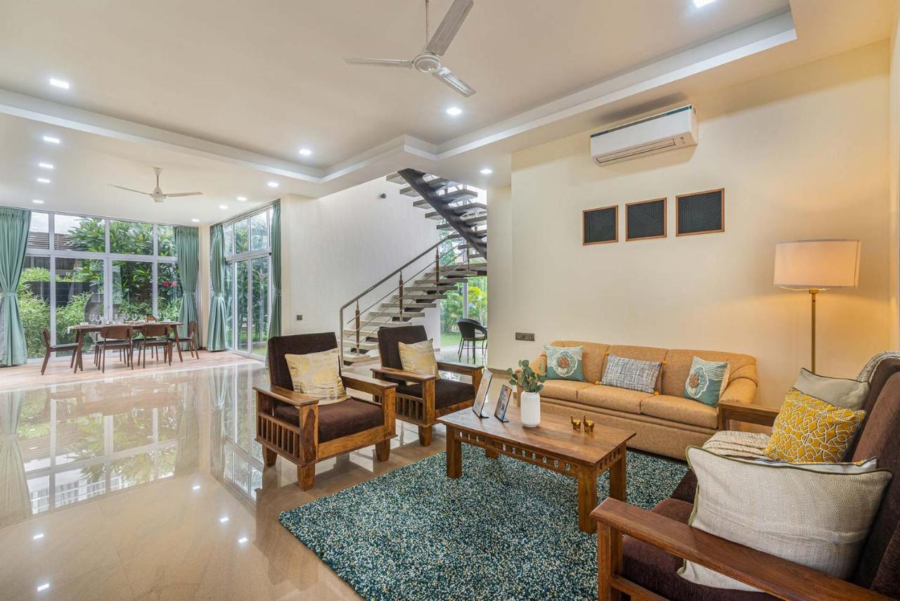 Sierra Skies By Stayvista - A Mountain-View Villa Featuring A Rooftop Swimming Pool, Jacuzzi, Turf, And A Gym For An Elevated Stay โลนาวาลา ภายนอก รูปภาพ